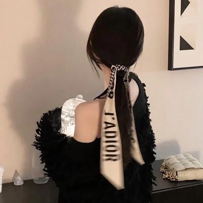 黑夜中的玻璃人偶